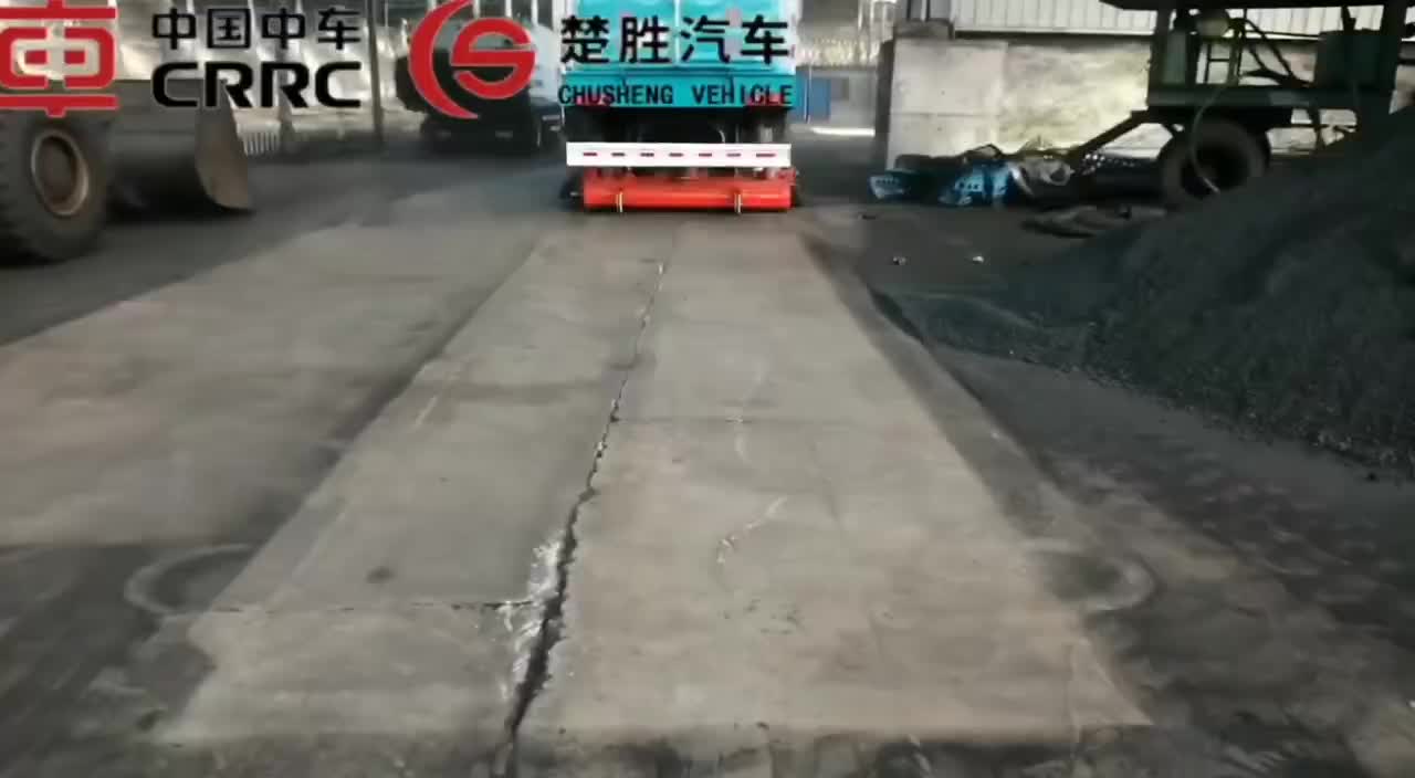东风天锦后置吸尘车煤矿清扫视频展示
