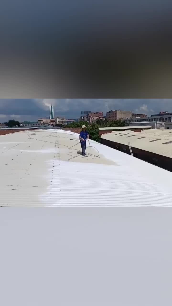 屋顶反射隔热施工中