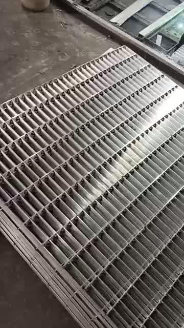 巨强定制异型钢格板 扇形格栅板 插接热镀锌网格栅板