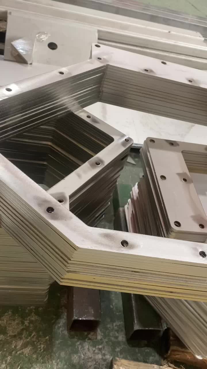 20mm中厚固定底板预埋件激光切割厂家 定制板材零切折弯焊接割圆方